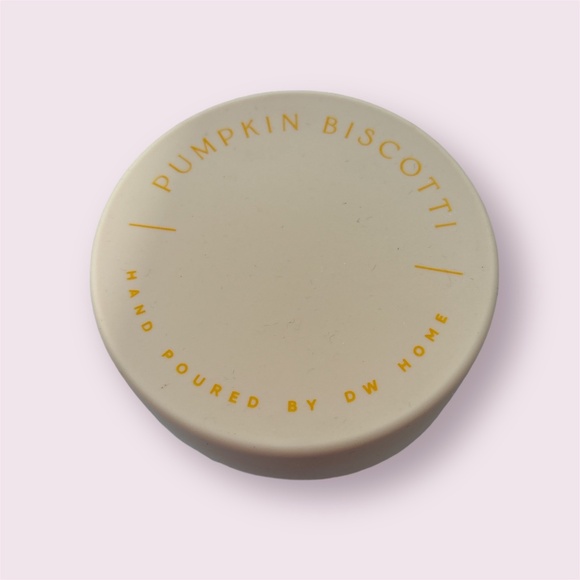 DW Pumpkin Biscotti Scented Candle 15.8 oz - Picture 2 of 5